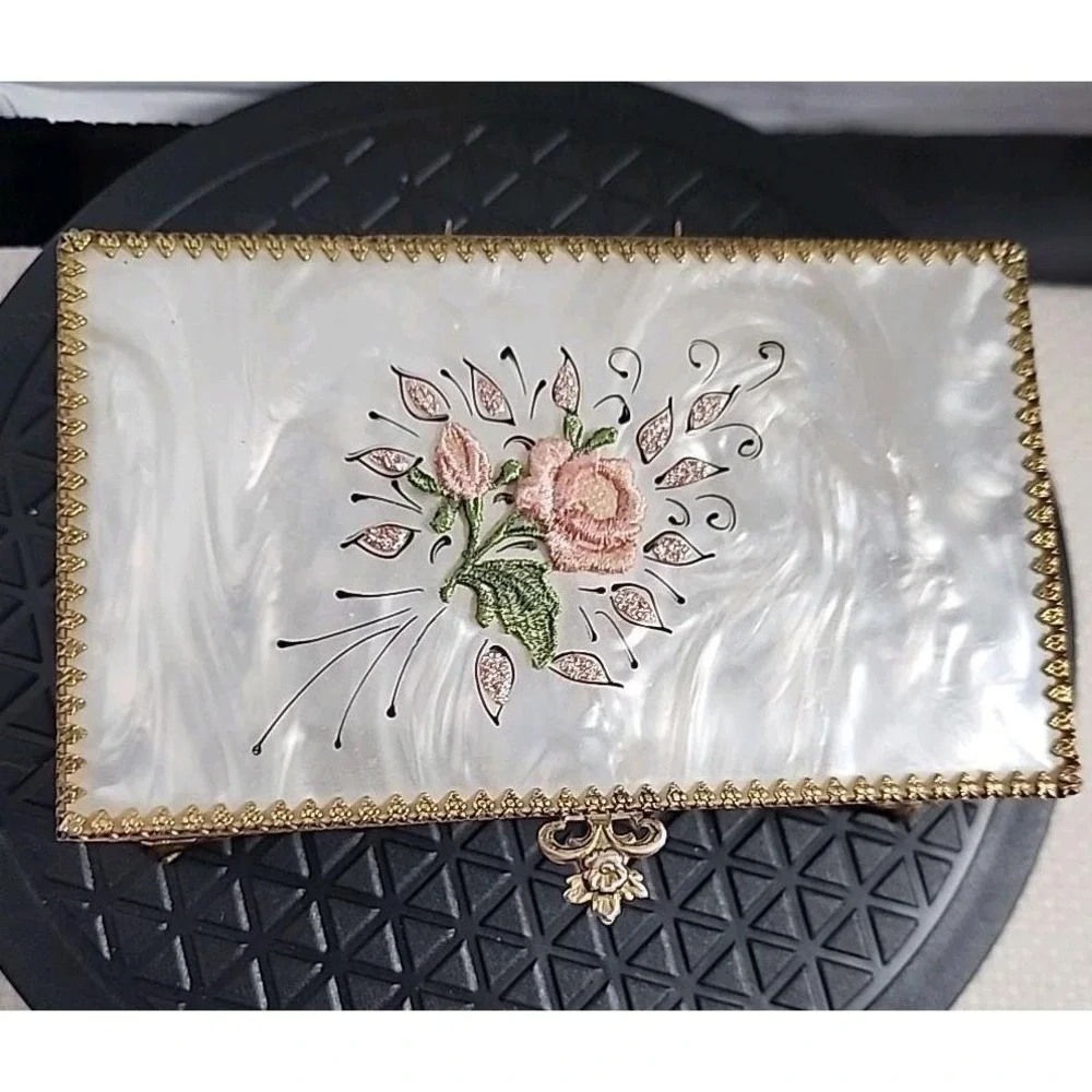 Vintage Art Nouveau Pearl Top Floral Jewelry Trinket Casket Box Filigree